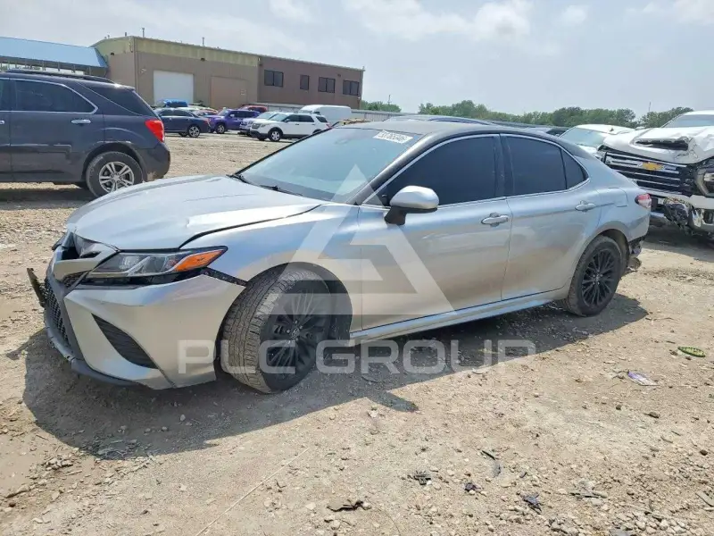 2018 Toyota CAMRY фото