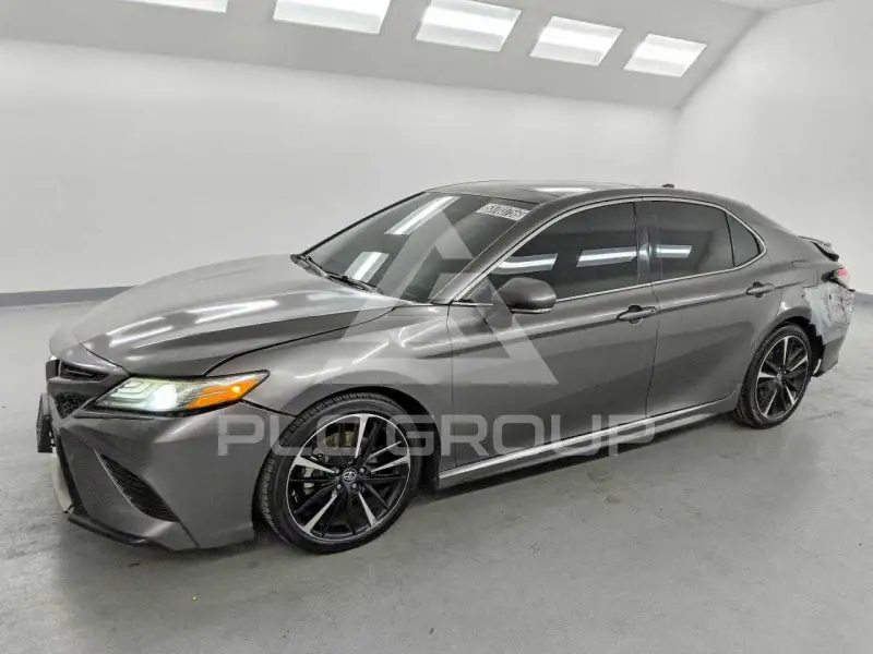 2018 Toyota CAMRY фото