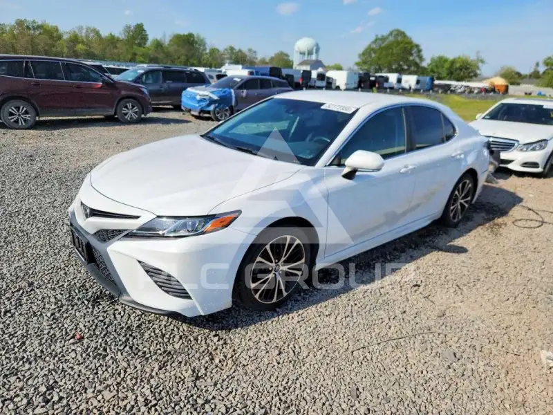 2018 Toyota CAMRY фото