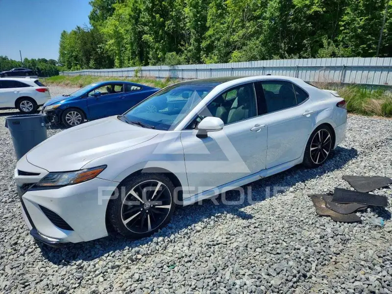 2018 Toyota CAMRY фото