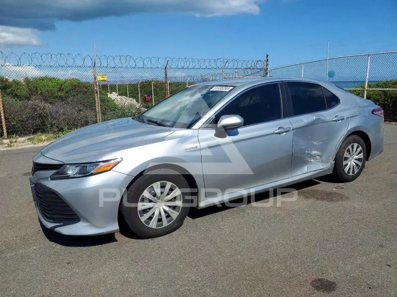 2018 Toyota CAMRY фото