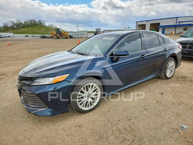 2018 Toyota CAMRY фото