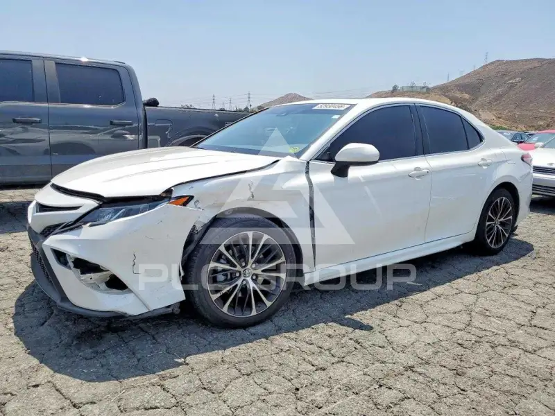 2018 Toyota CAMRY фото