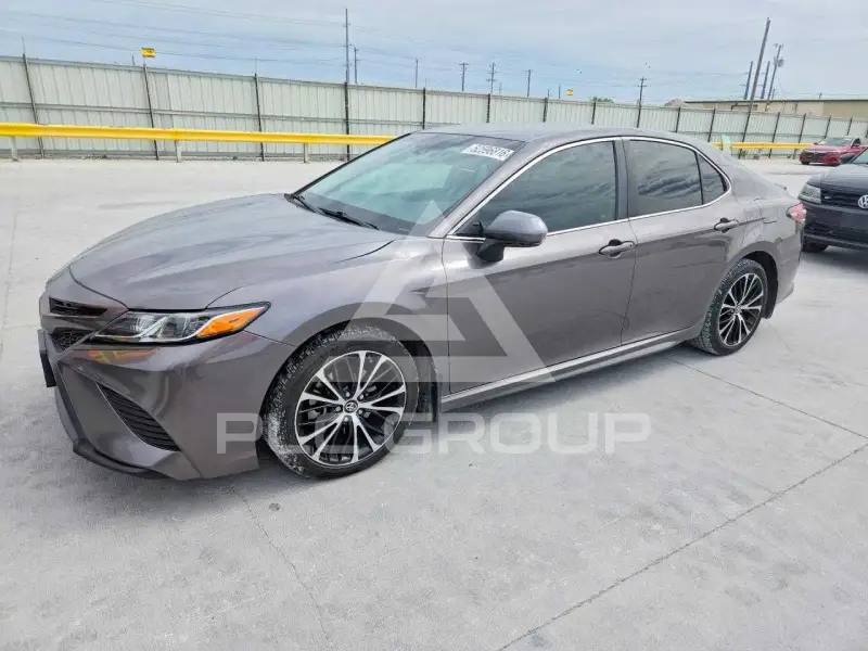 2018 Toyota CAMRY фото