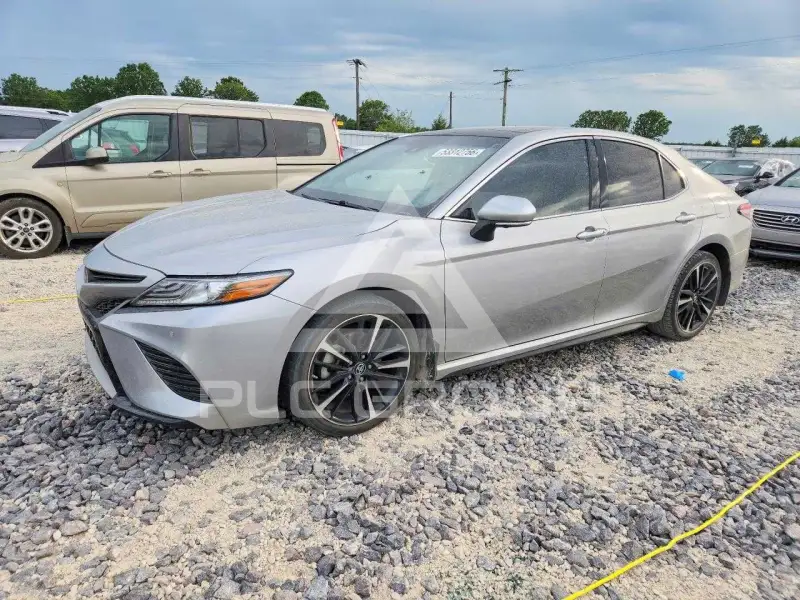 2018 Toyota CAMRY фото