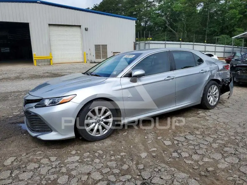 2018 Toyota CAMRY фото