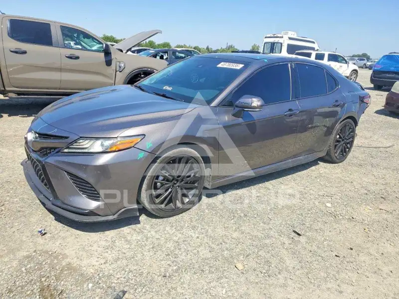 2018 Toyota CAMRY фото