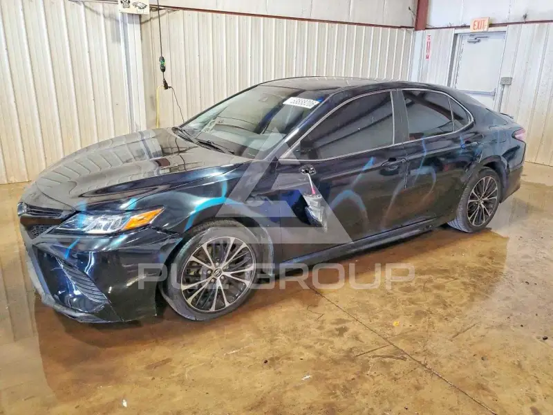 2018 Toyota CAMRY фото