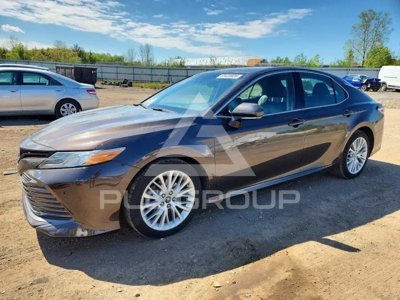 2018 Toyota CAMRY фото