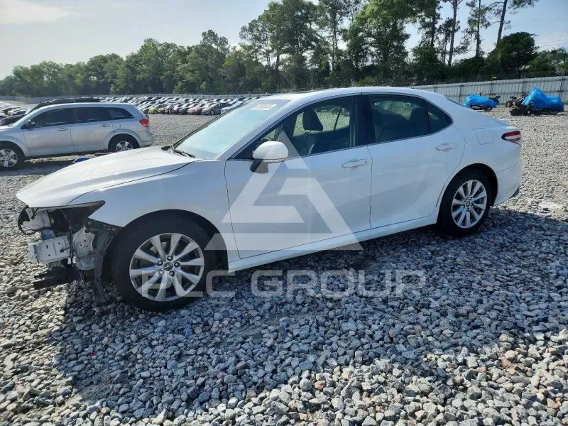 2018 Toyota CAMRY фото