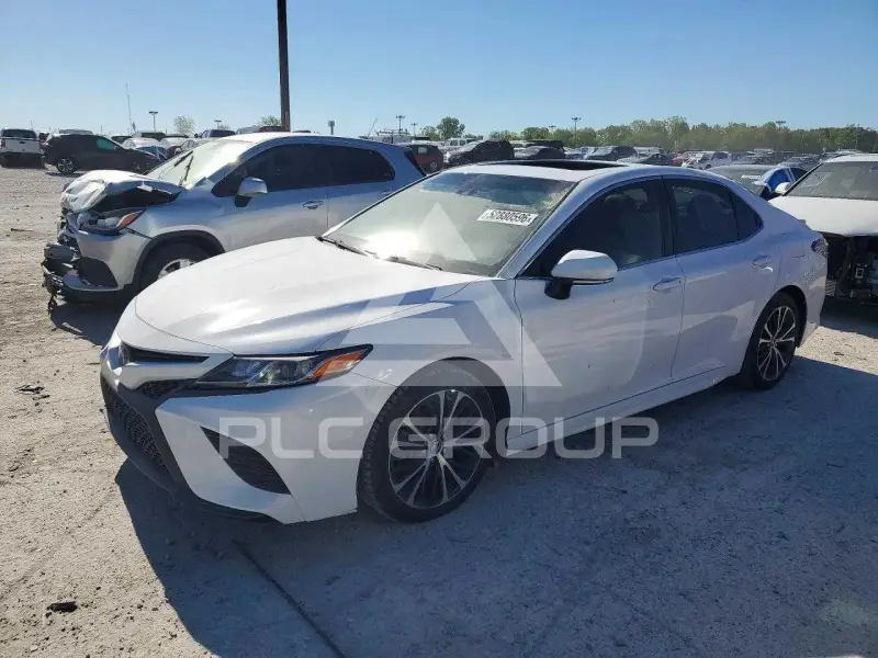 2018 Toyota CAMRY фото