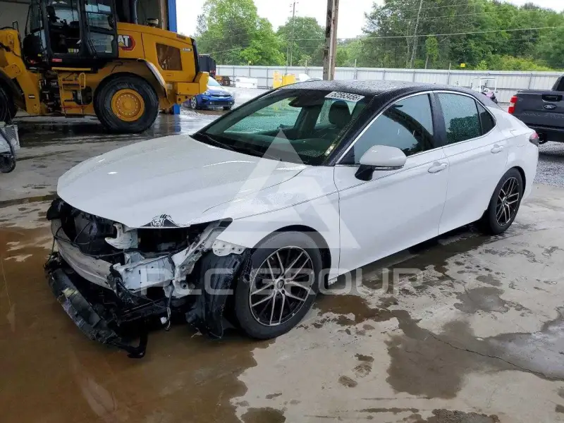 2018 Toyota CAMRY фото