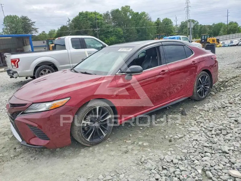 2018 Toyota CAMRY фото