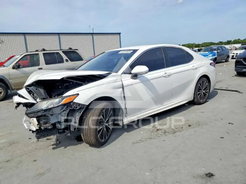 2018 Toyota CAMRY фото