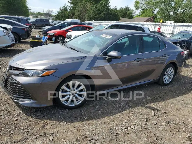 2018 Toyota CAMRY фото