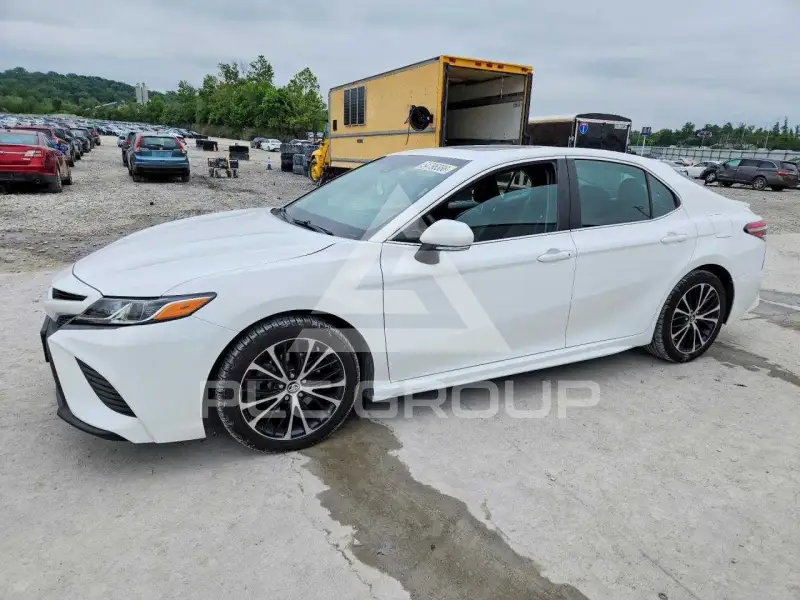 2018 Toyota CAMRY фото