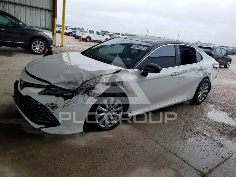 2018 Toyota CAMRY фото
