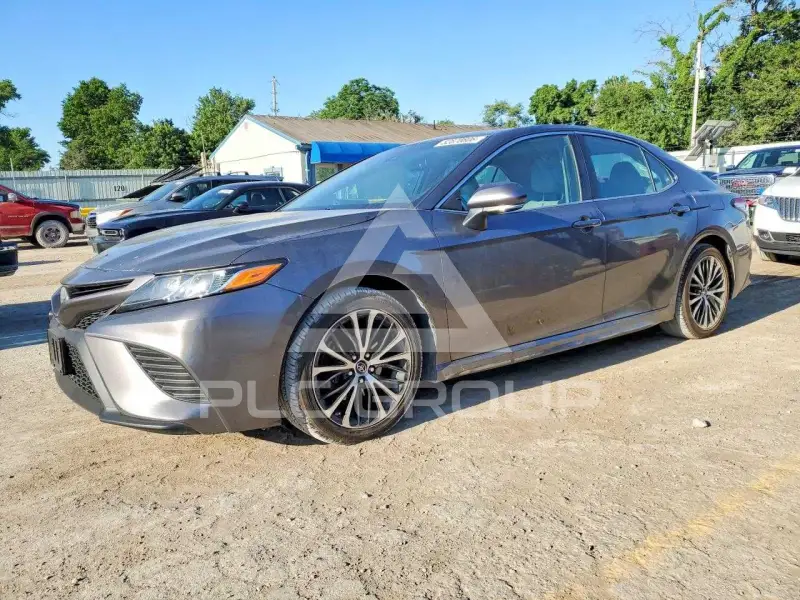 2018 Toyota CAMRY фото