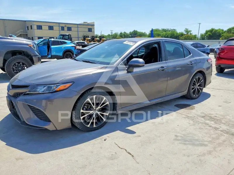 2018 Toyota CAMRY фото