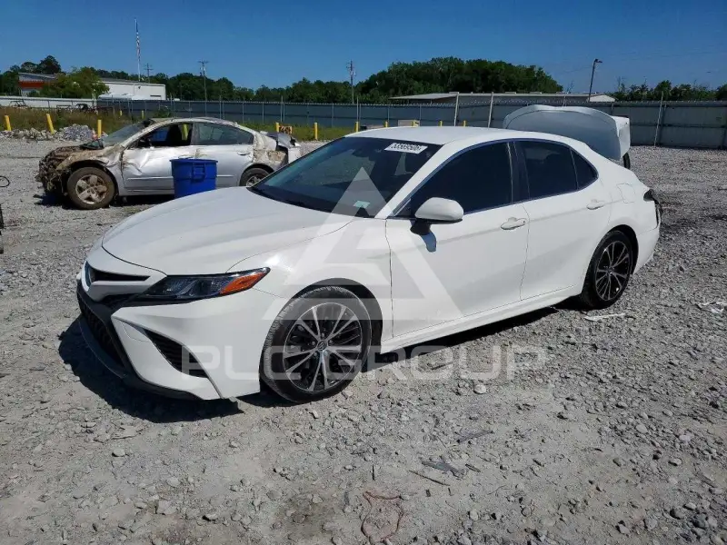 2018 Toyota CAMRY фото