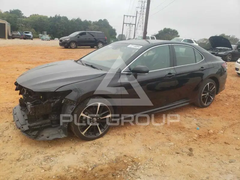 2018 Toyota CAMRY фото