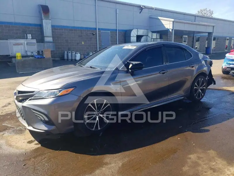 2018 Toyota CAMRY фото