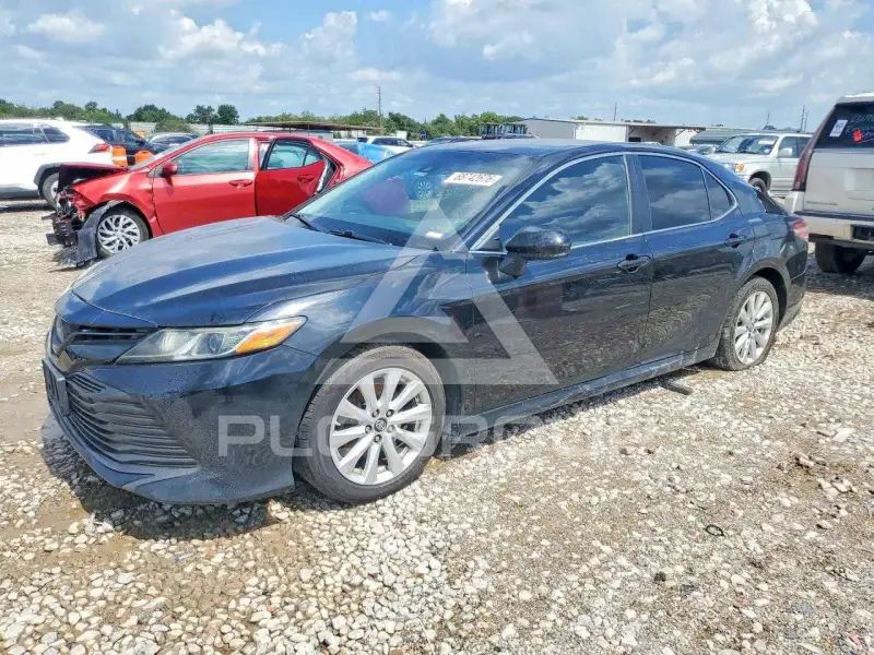 2018 Toyota CAMRY фото