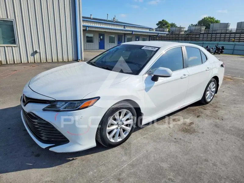 2018 Toyota CAMRY фото