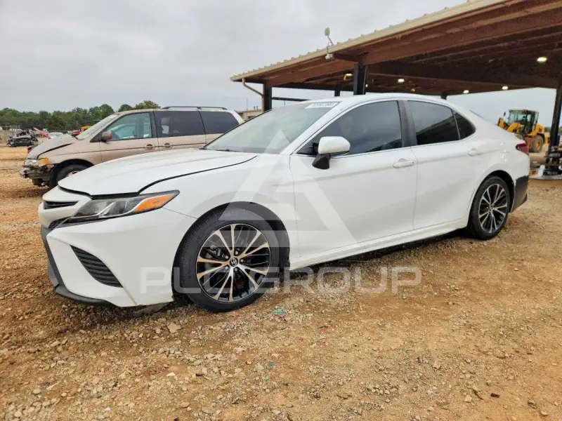 2018 Toyota CAMRY фото