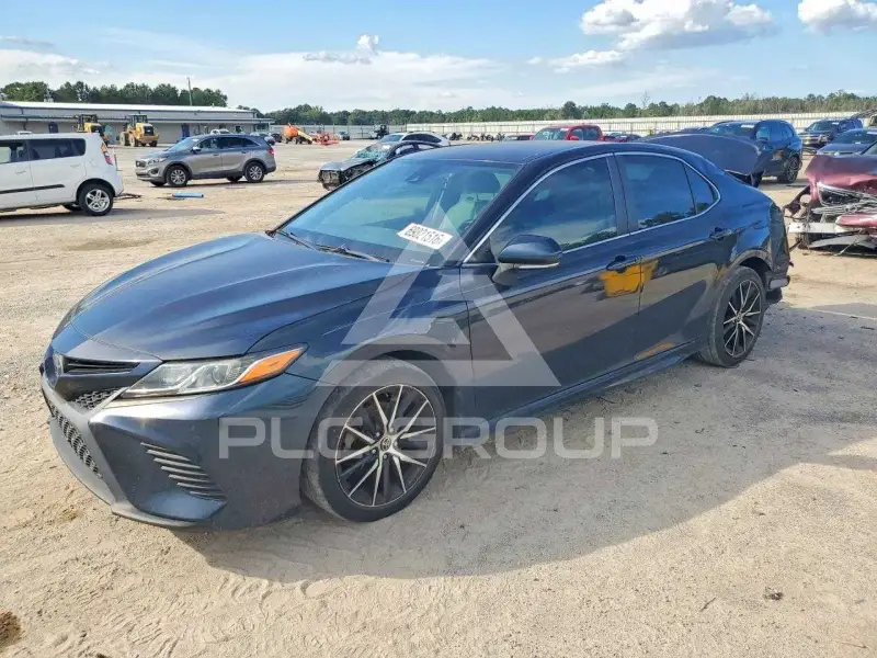 2018 Toyota CAMRY фото