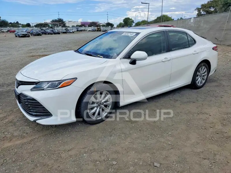 2018 Toyota CAMRY фото