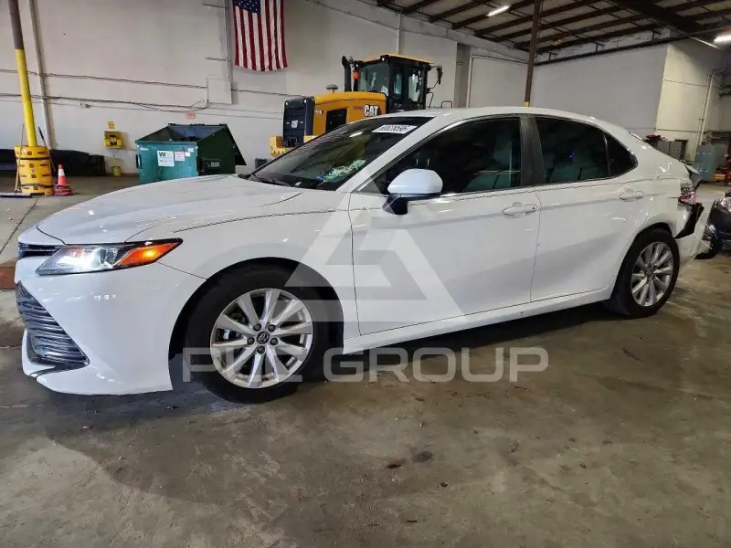 2018 Toyota CAMRY фото