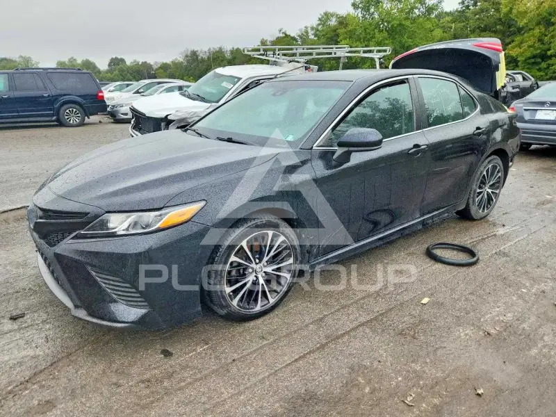 2018 Toyota CAMRY фото