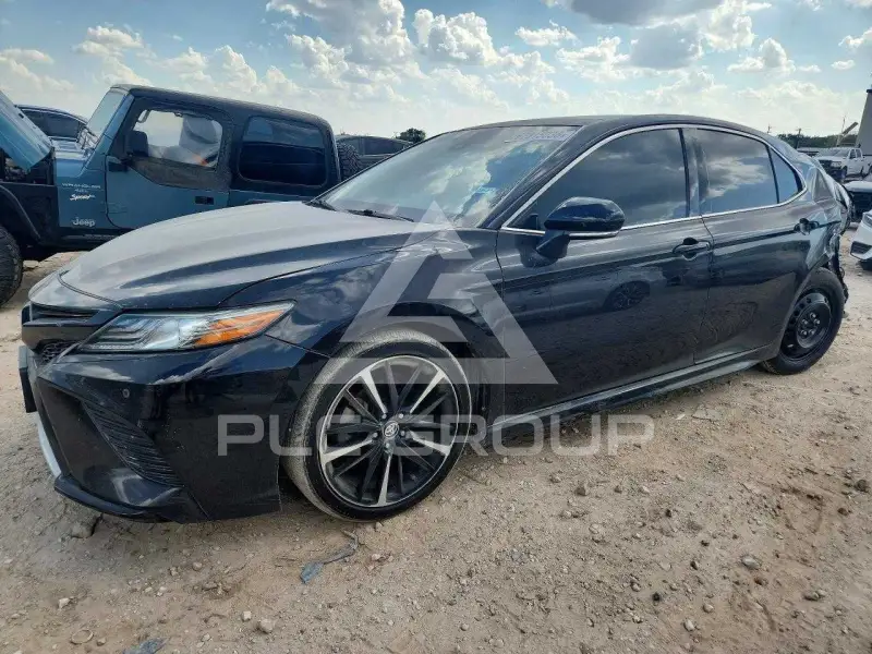 2018 Toyota CAMRY фото