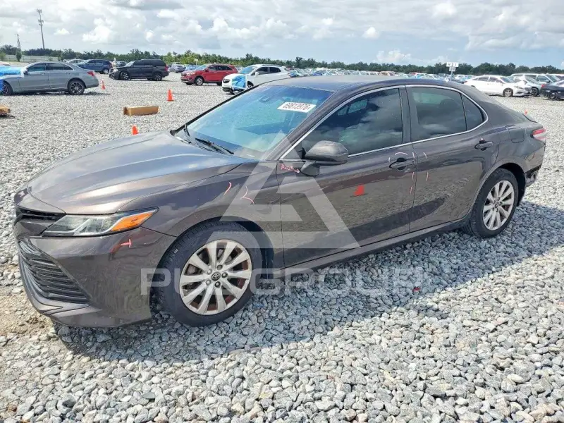 2018 Toyota CAMRY фото