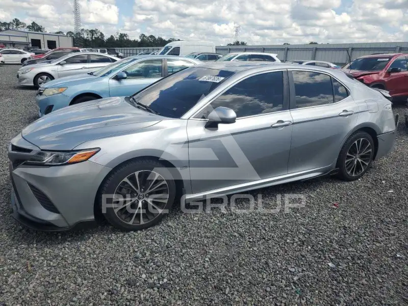 2018 Toyota CAMRY фото