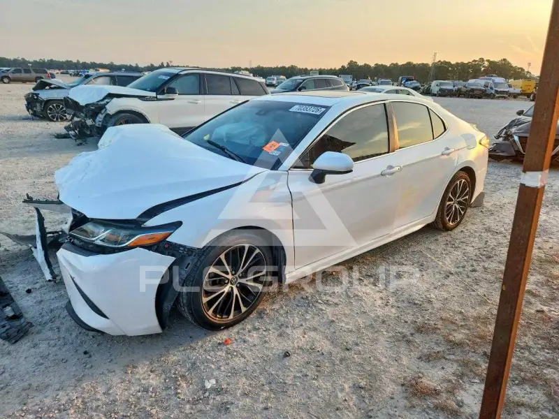 2018 Toyota CAMRY фото