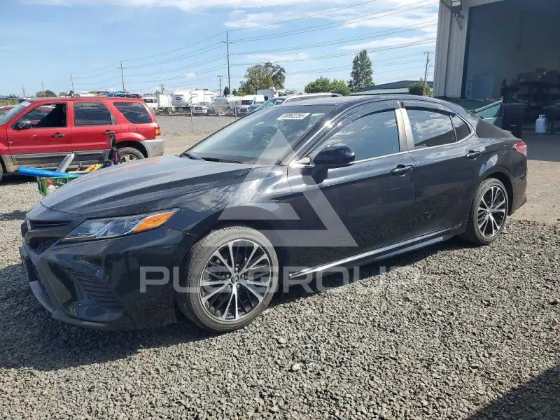 2018 Toyota CAMRY photo