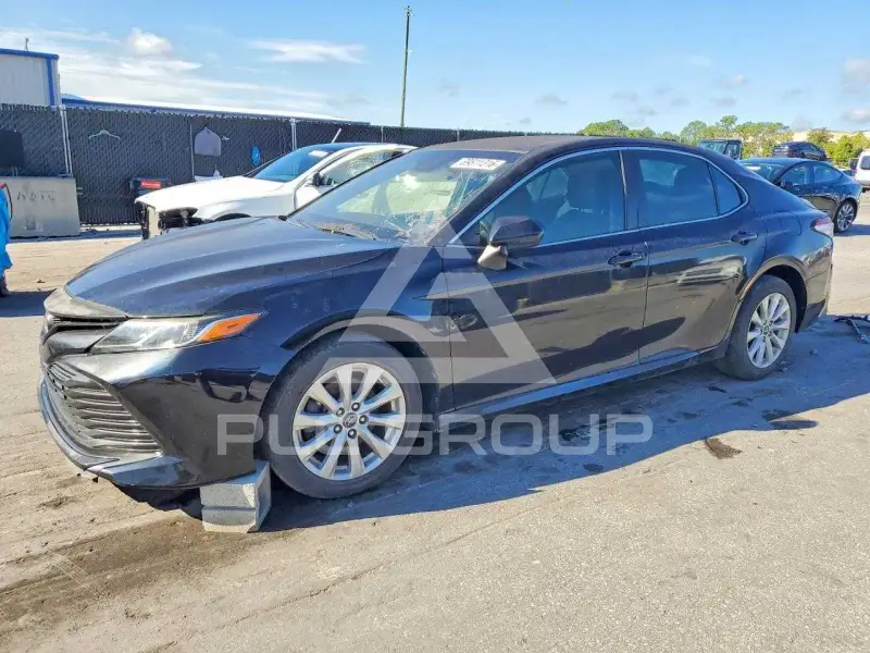 2018 Toyota CAMRY фото