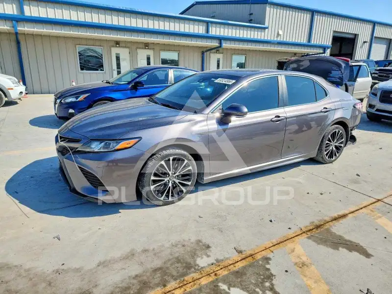 2018 Toyota CAMRY фото