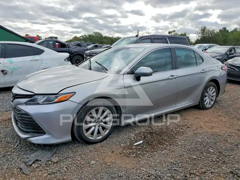 2018 Toyota CAMRY фото