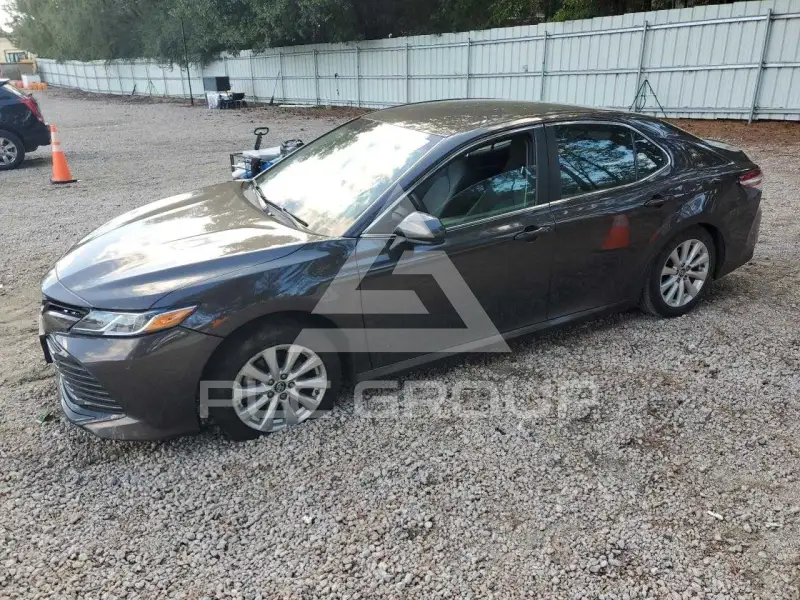 2018 Toyota CAMRY фото