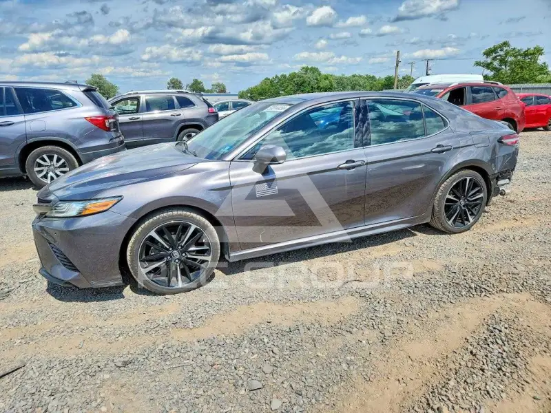 2018 Toyota CAMRY фото