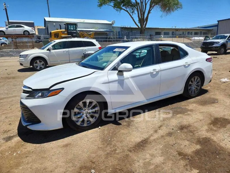 2018 Toyota CAMRY photo