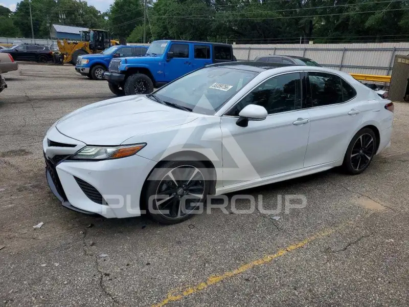 2018 Toyota CAMRY photo