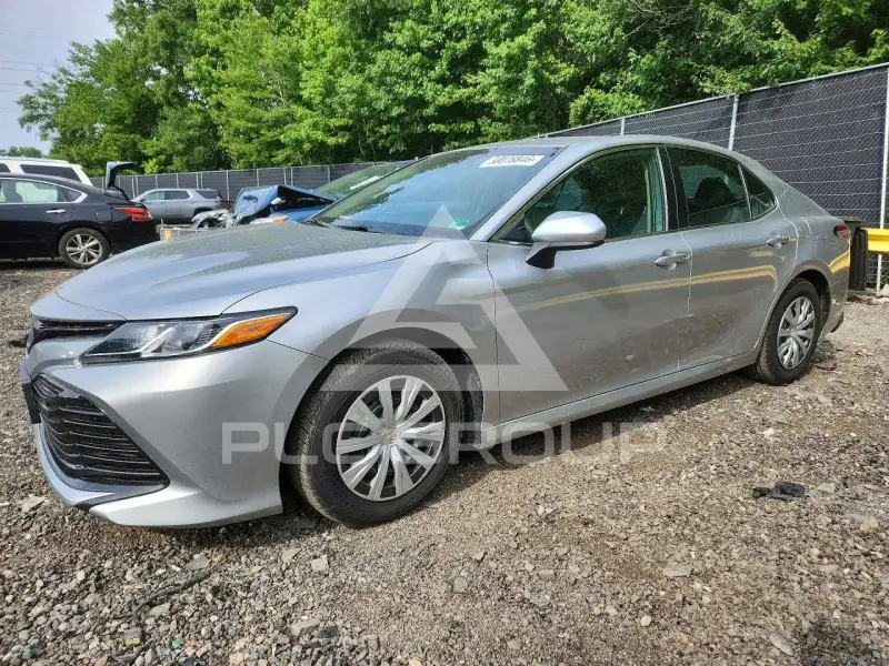 2018 Toyota CAMRY фото
