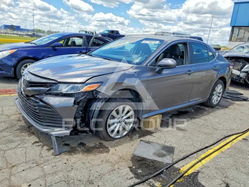 2018 Toyota CAMRY фото