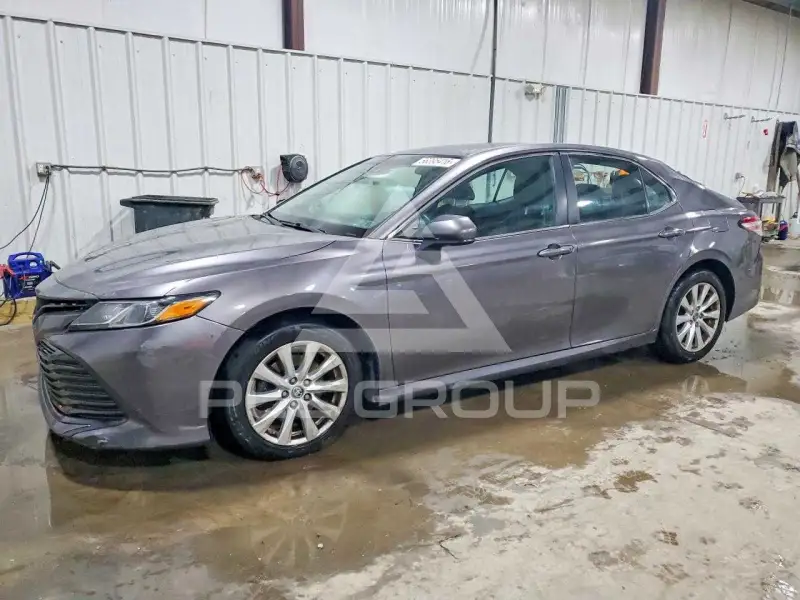 2018 Toyota CAMRY фото