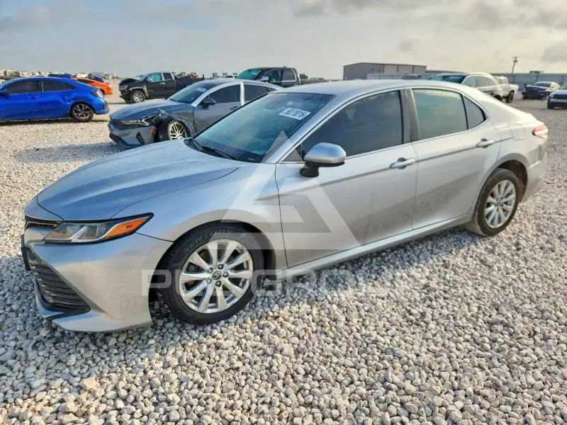 2018 Toyota CAMRY фото