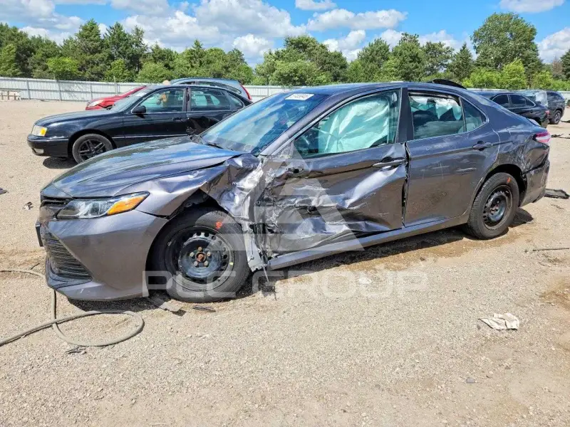 2018 Toyota CAMRY фото